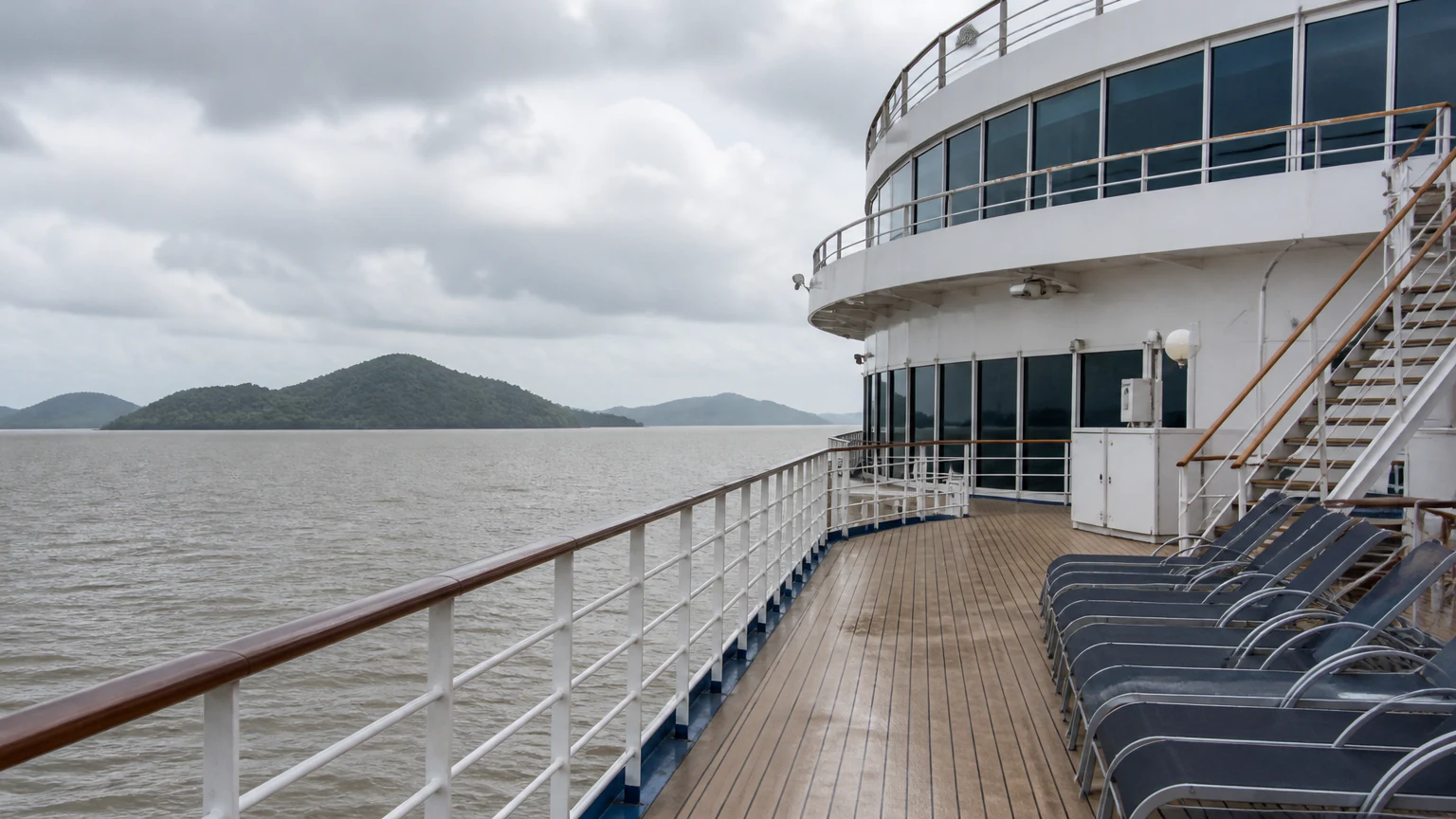 Villa Vie suspends Odyssey cruise over fuel surge