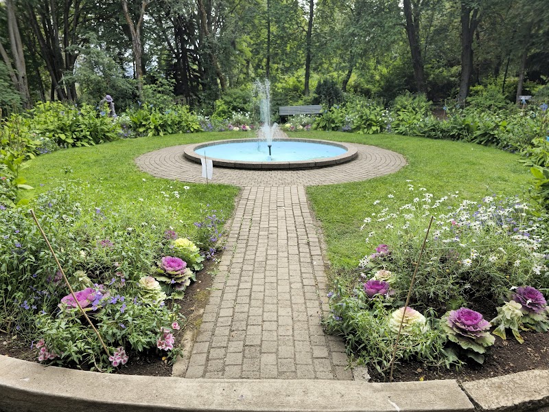 Botanical Garden (Lystigarðurinn)