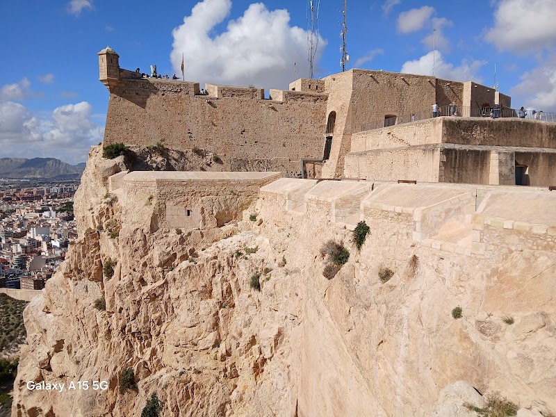 Santa Bárbara Castle
