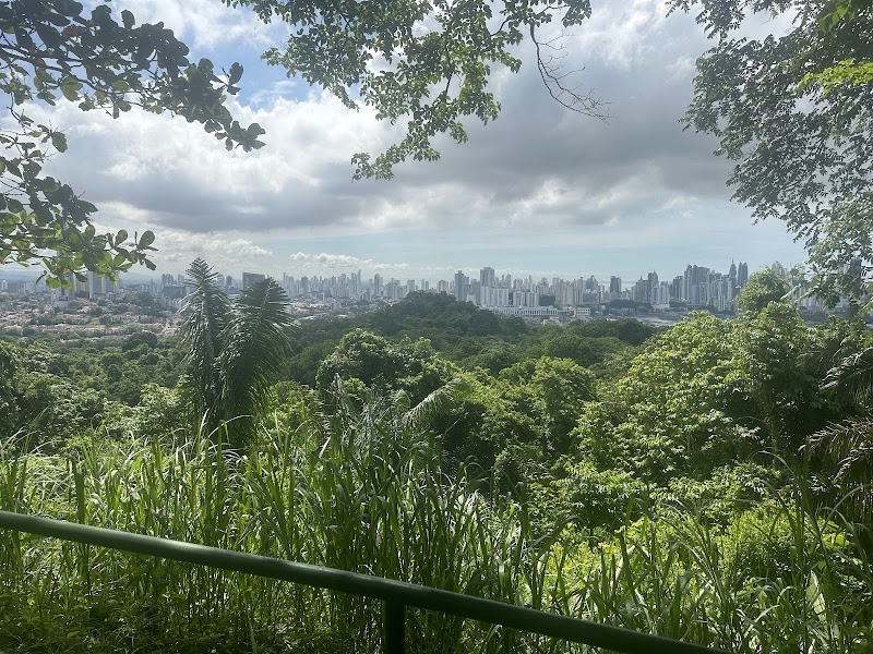 Metropolitan Natural Park