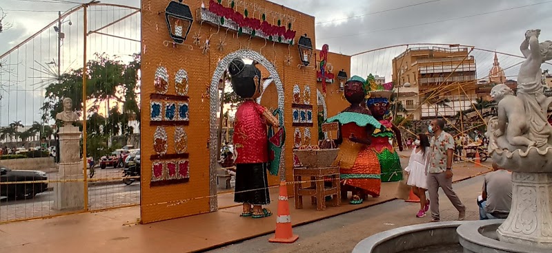 Walled City (Ciudad Amurallada)