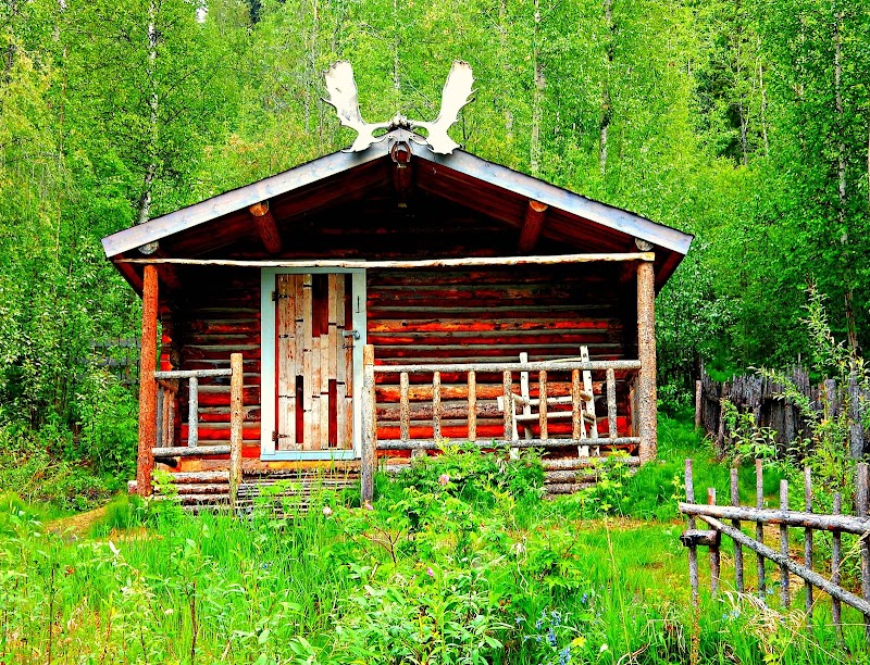 Robert Service Cabin