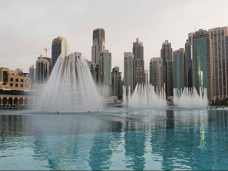Dubai Mall & Fountain Show