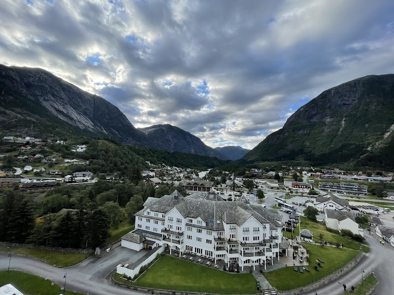Eidfjord Cruise on Hardangerfjord