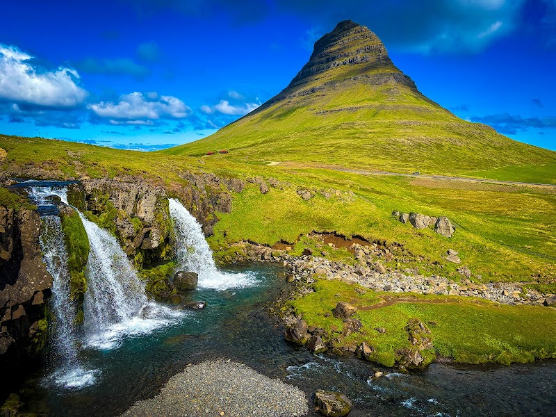 Kirkjufell Mountain & Waterfall