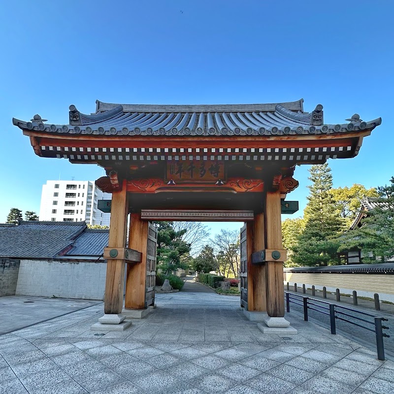 Hakata Old Town (Yanagibashi Renga-dori)