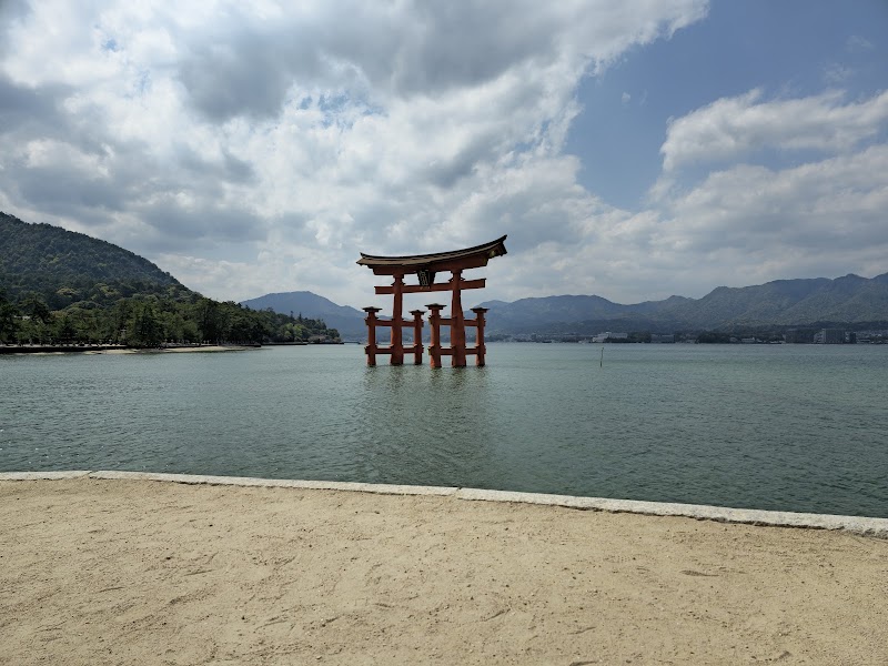 Itsukushima Shrine (Miyajima)