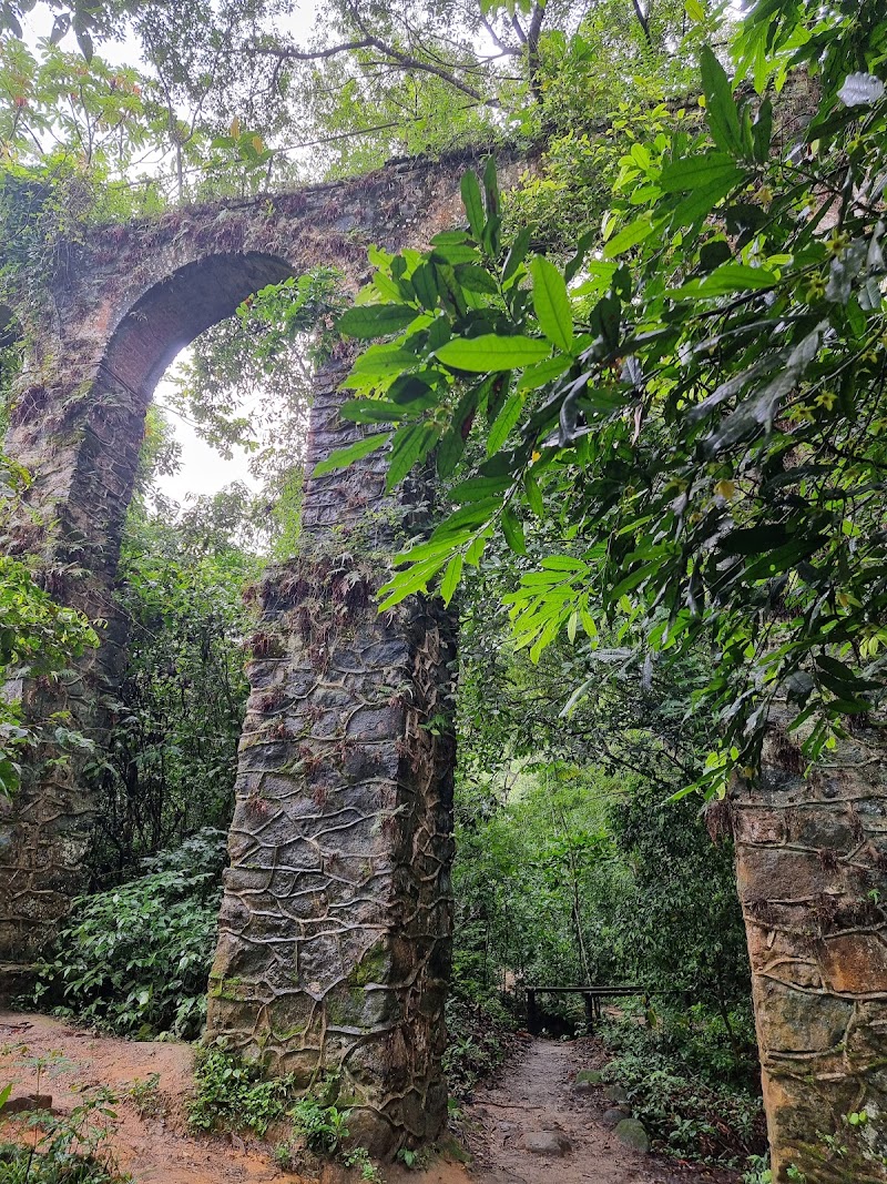 Aqueduto (Aqueduct Trail)