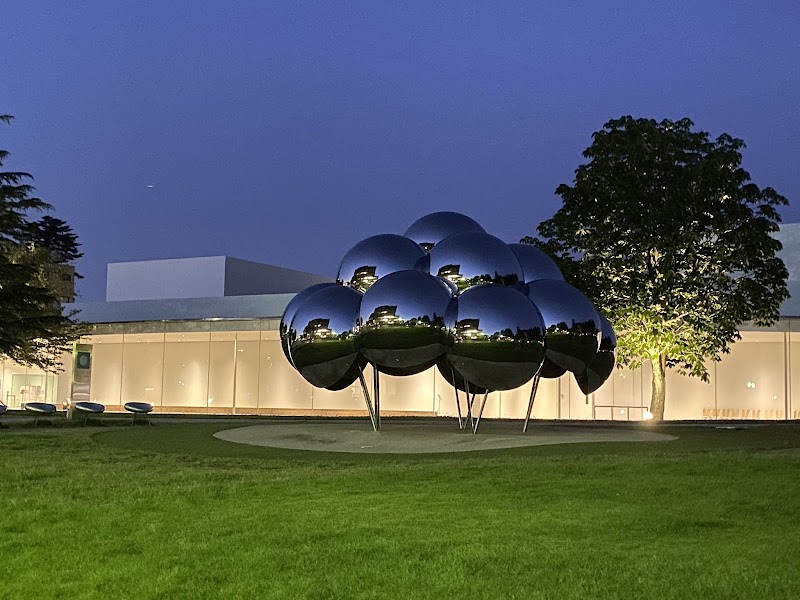 21st Century Museum of Contemporary Art