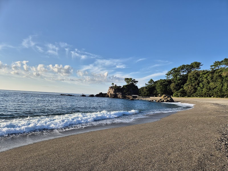 Katsurahama Beach