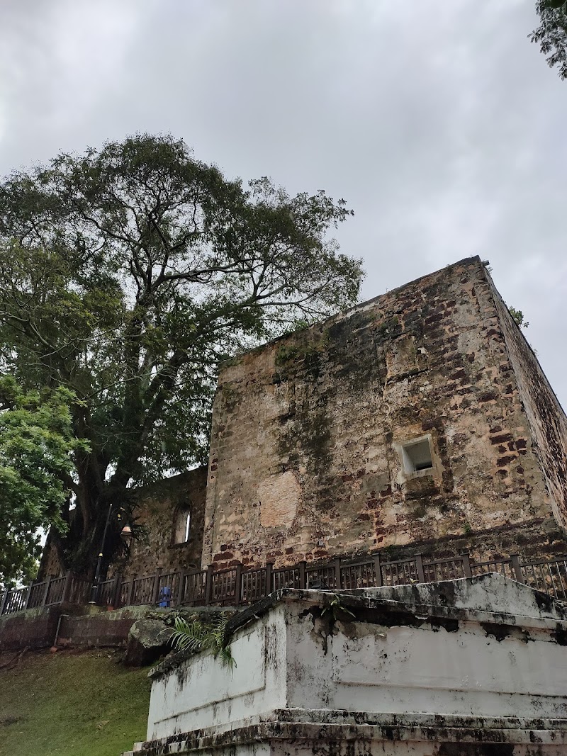 A'Famosa & St. Paul's Hill