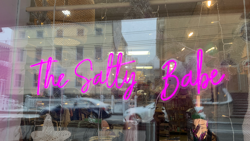 Thames Street Shopping