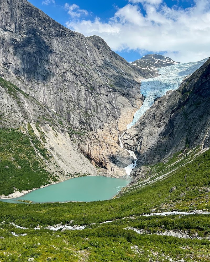 Briksdalsbreen Glacier Hike