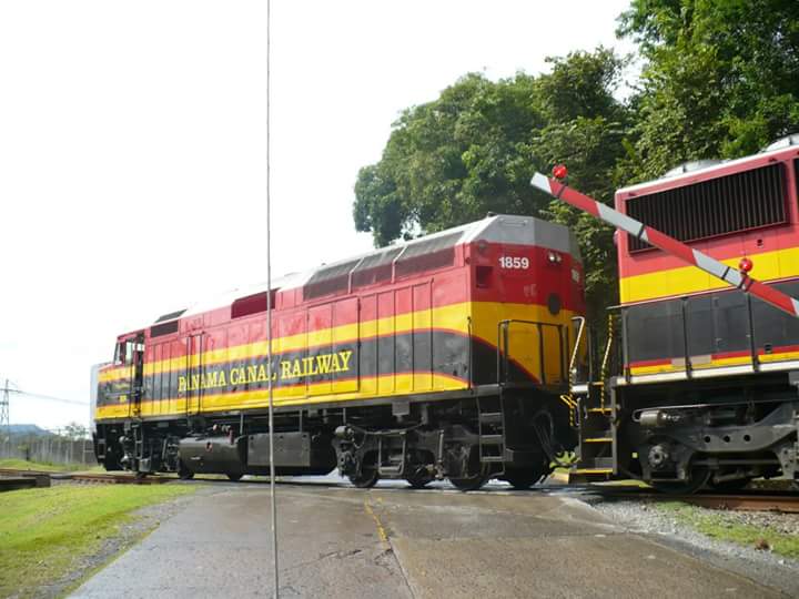Panama Canal Railway