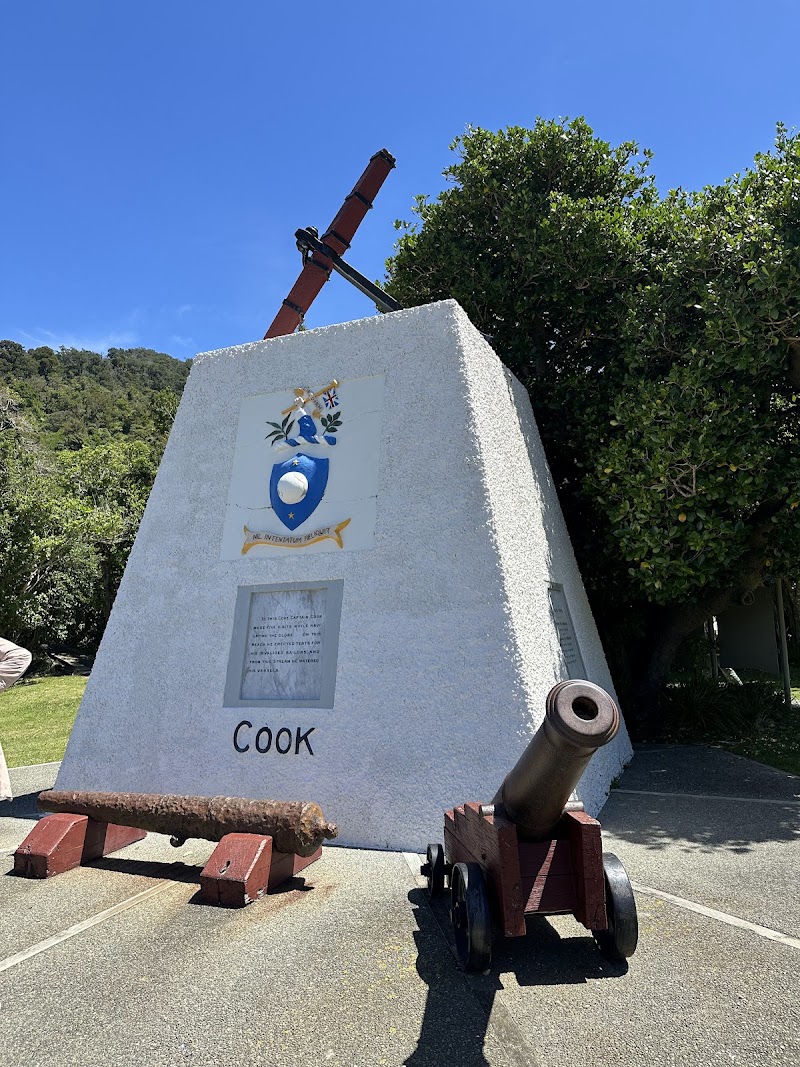 Ship Cove & Captain Cook Monument