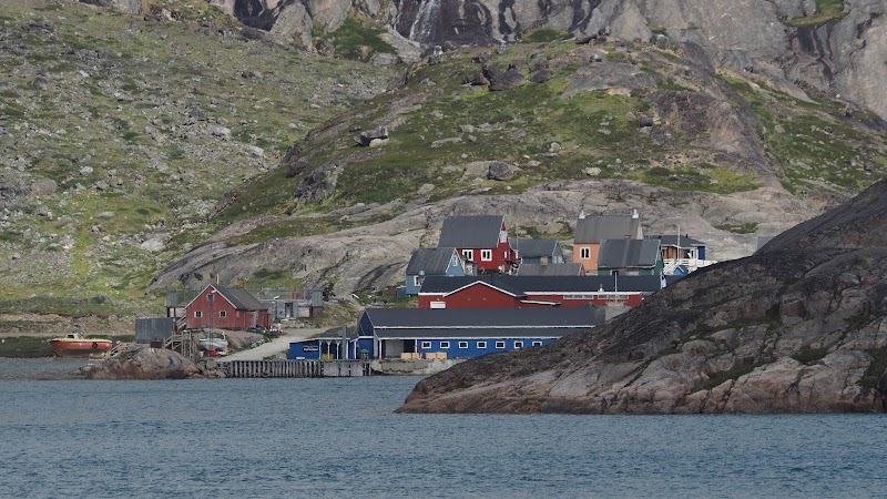 Aappilattoq Village