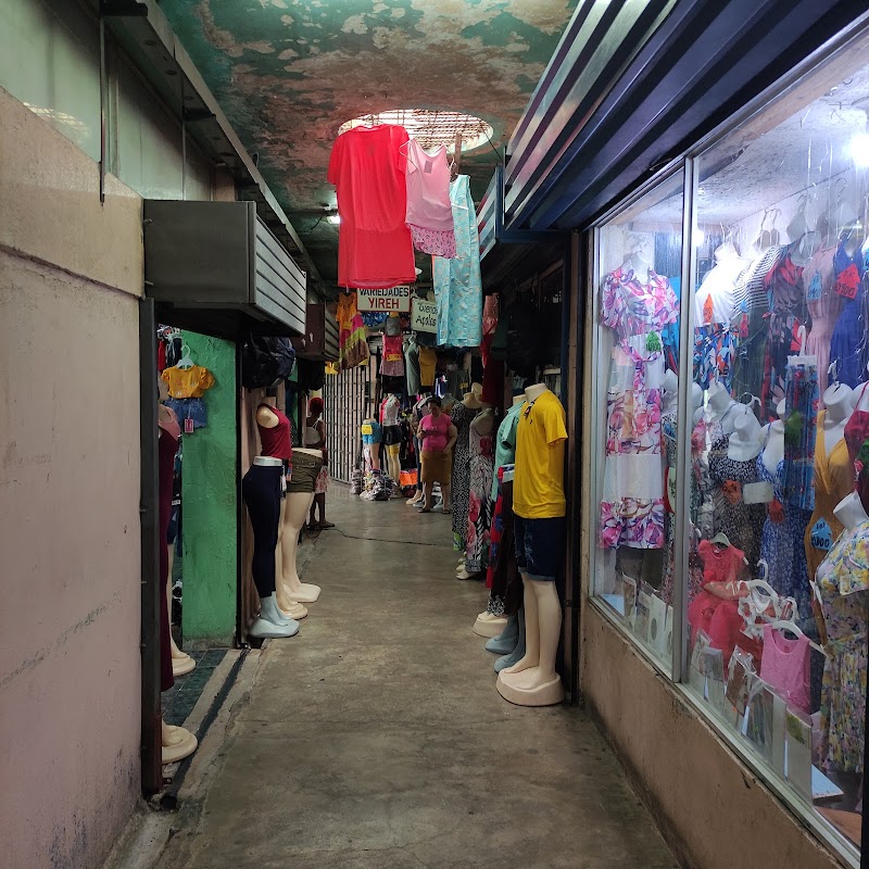 Limón Central Market