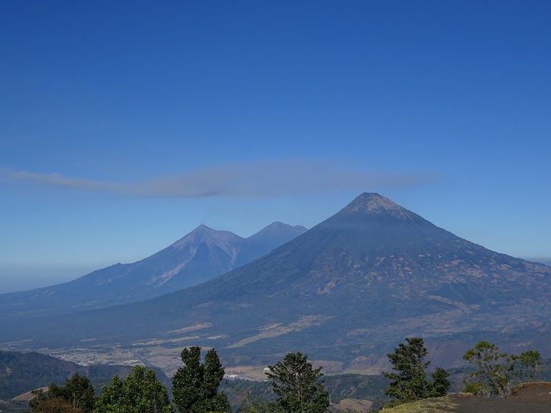 Volcan de Agua Hike/View