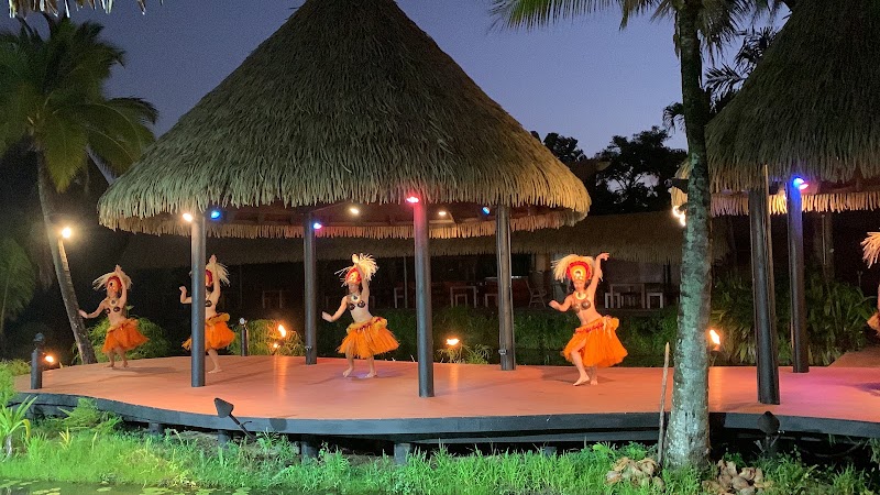 Pare Metakauogarara Cultural Village