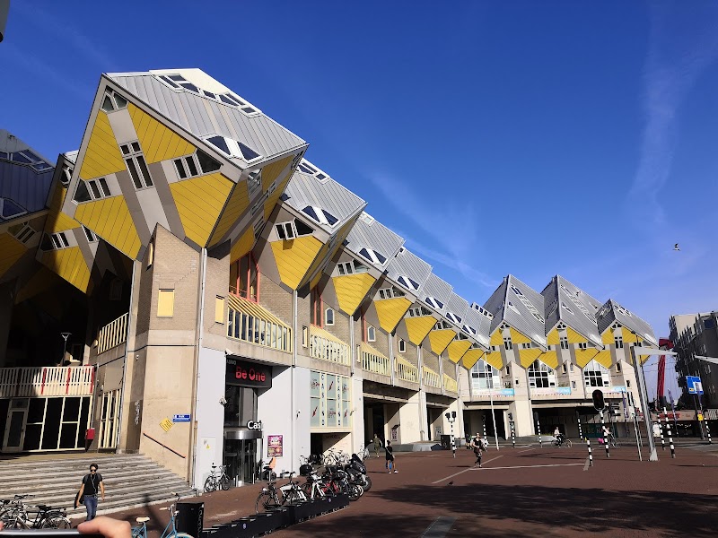 Cube Houses (Kijk-Kubus)