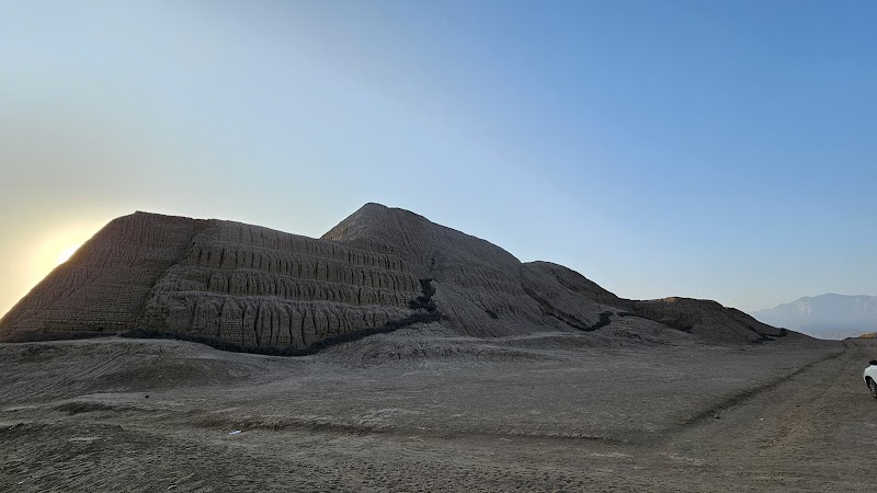 Huacas del Sol y de la Luna