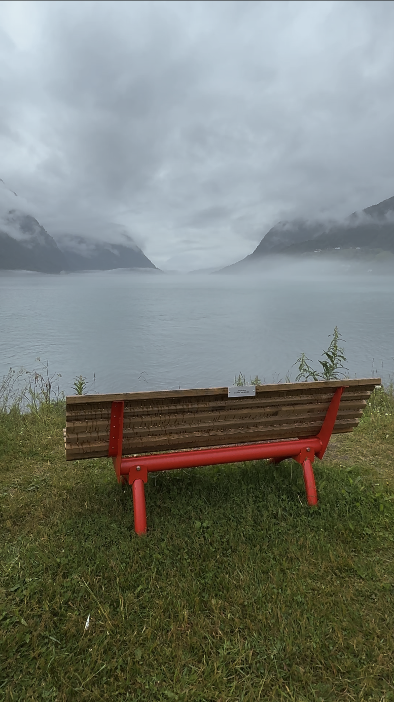Fjellsiden Fjord Walks