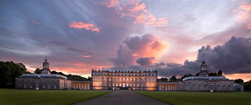 Hopetoun House