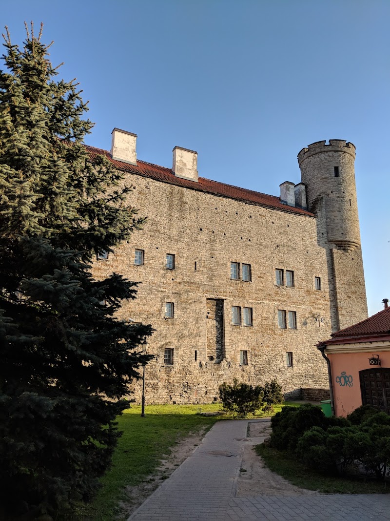 Toompea Castle & Parliament