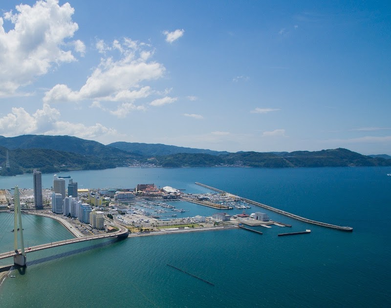 Wakayama Marina City