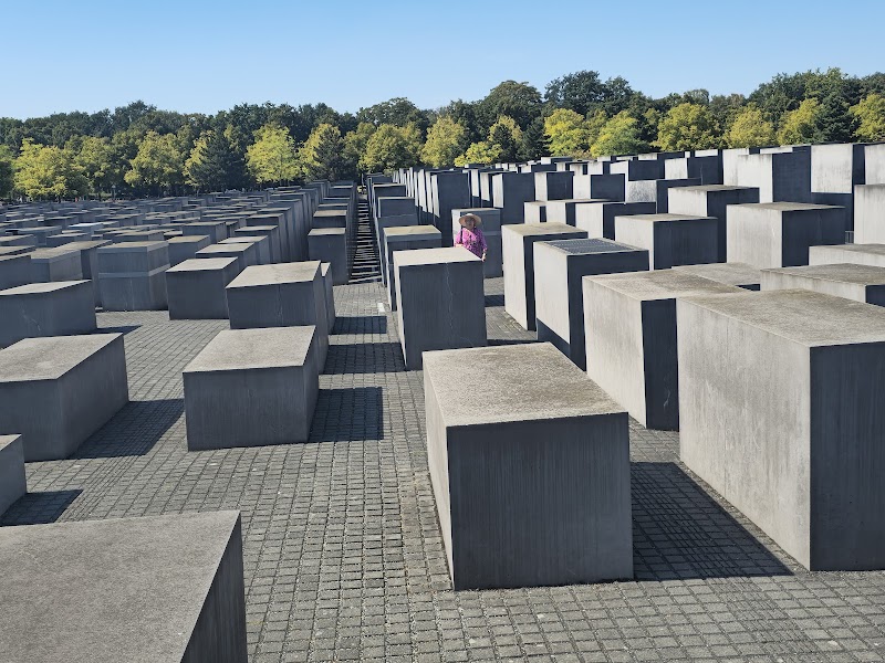 Holocaust Memorial