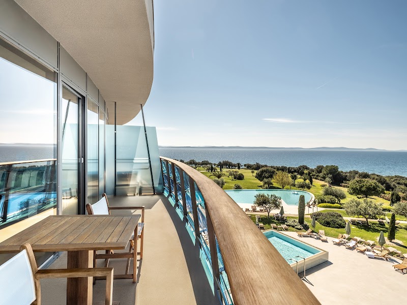 Kalanj Spa and Pools